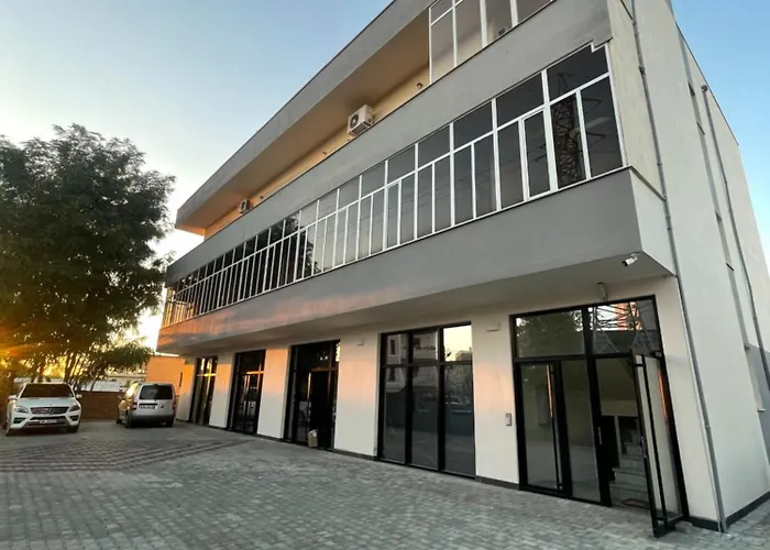 Franco Apartments