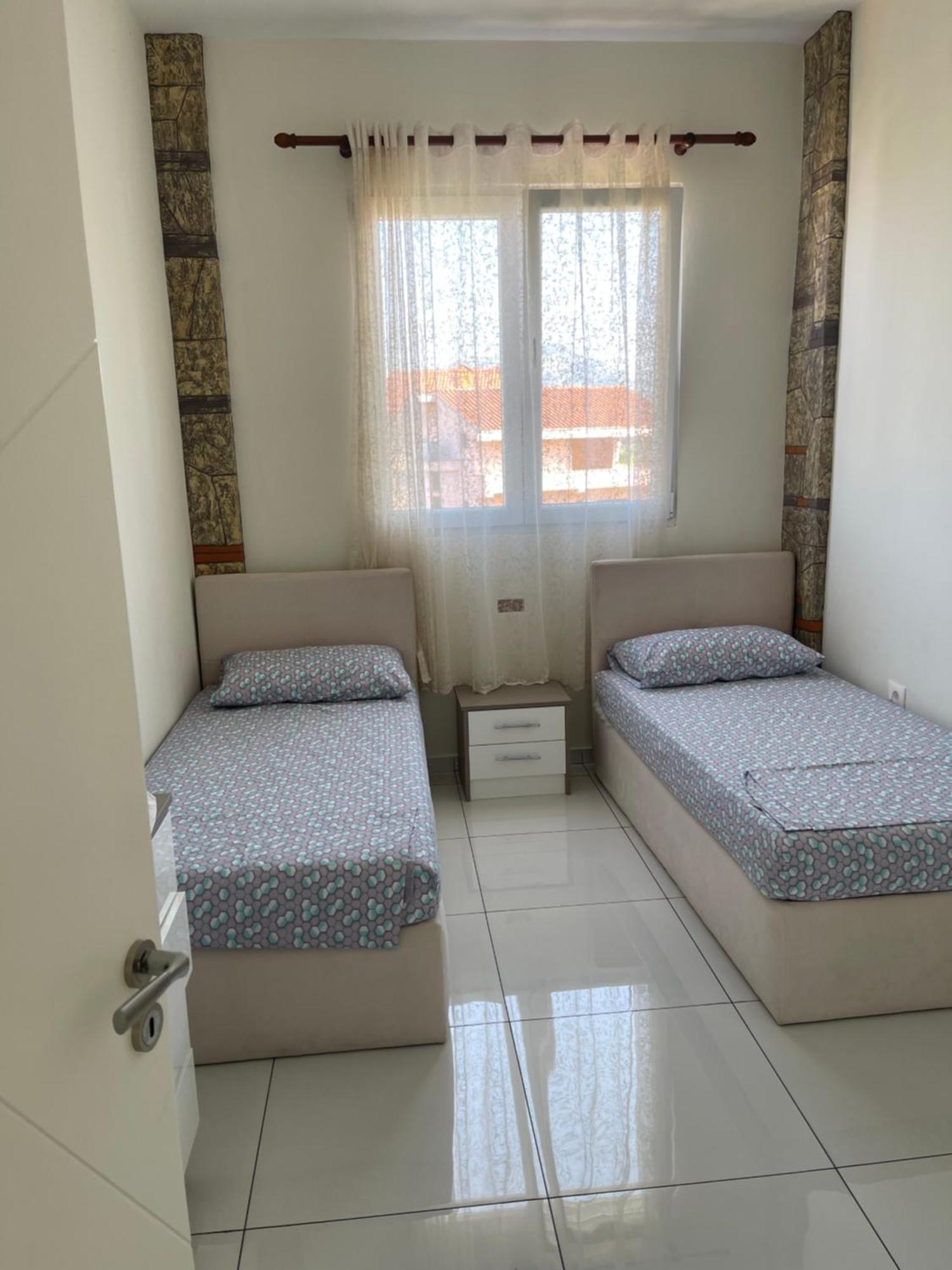 Franco Apartamento Tirana